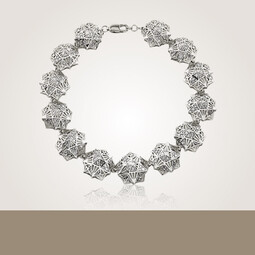 Armschmuck